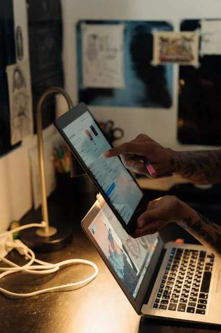 turned-on-monitor-displaying-digital-products-pkrnxegurgm